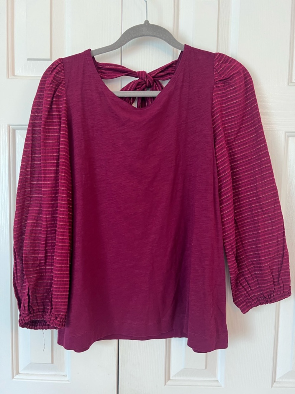 Loft Puff Sleeve Tie-Back Top in Berry